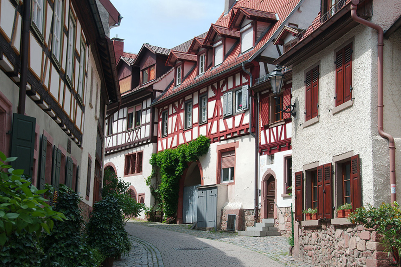 Altbau­sanierung bei Elektroanlagen & Antennenbau GbR in Aschheim